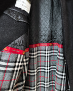 Abrigo Charles Valentino