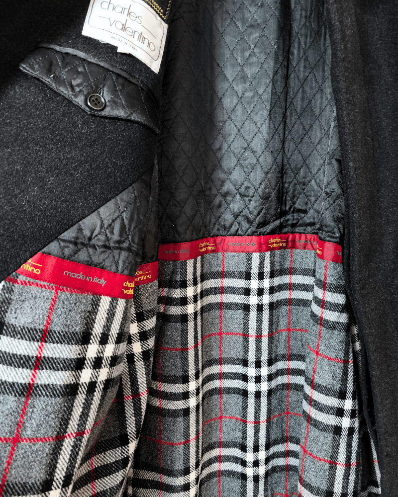 Abrigo Charles Valentino - Una cosa es una cosa