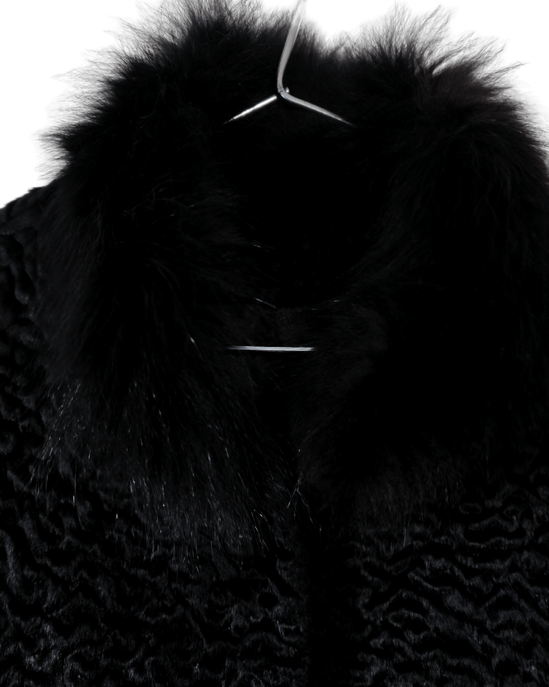 Abrigo no astracán - Una cosa es una cosa