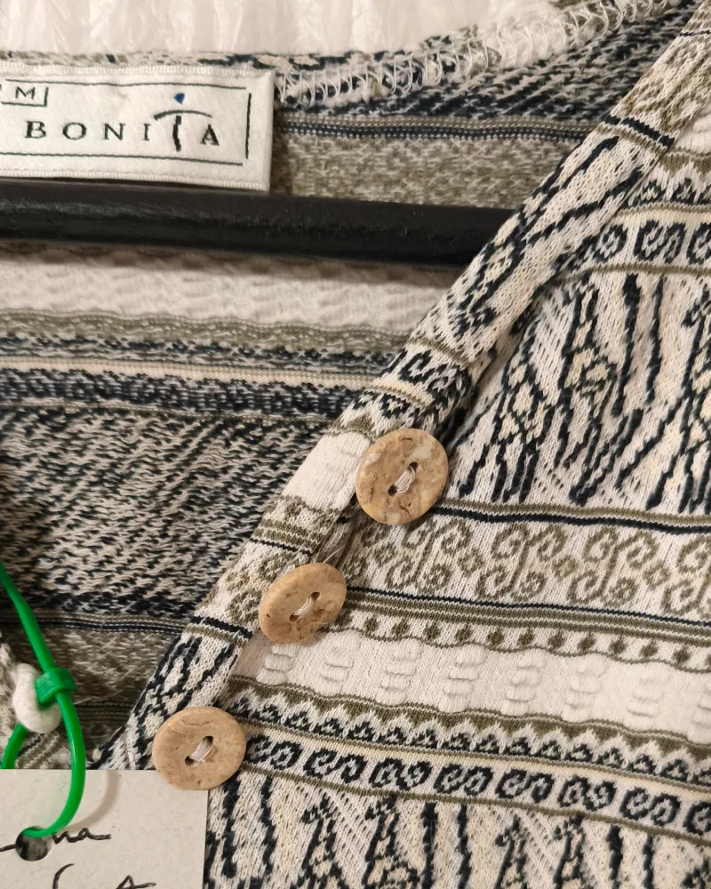 Camisa maga corta · Bonita