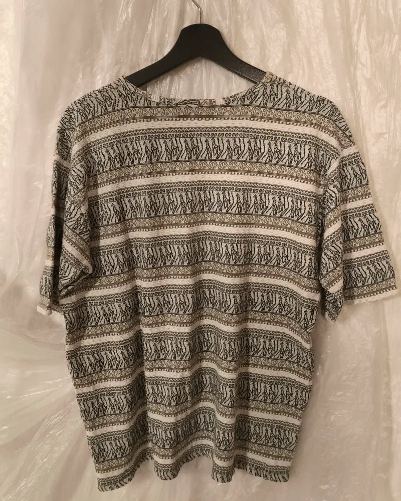 Camisa maga corta · Bonita