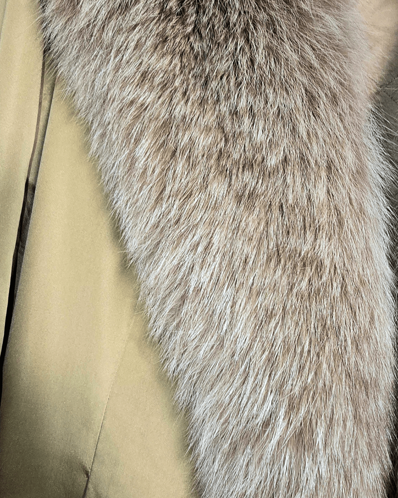 Gabardina Alta costura - Una cosa es una cosa