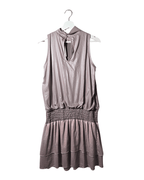 Vestido lavanda con detalle floral - Una cosa